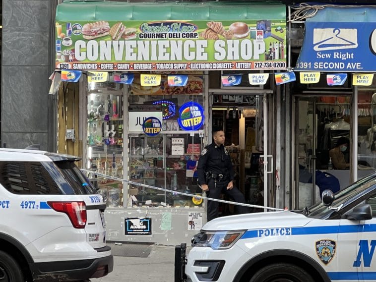 Upper East Side deli robbed at knifepoint Monday morning/Upper East Site