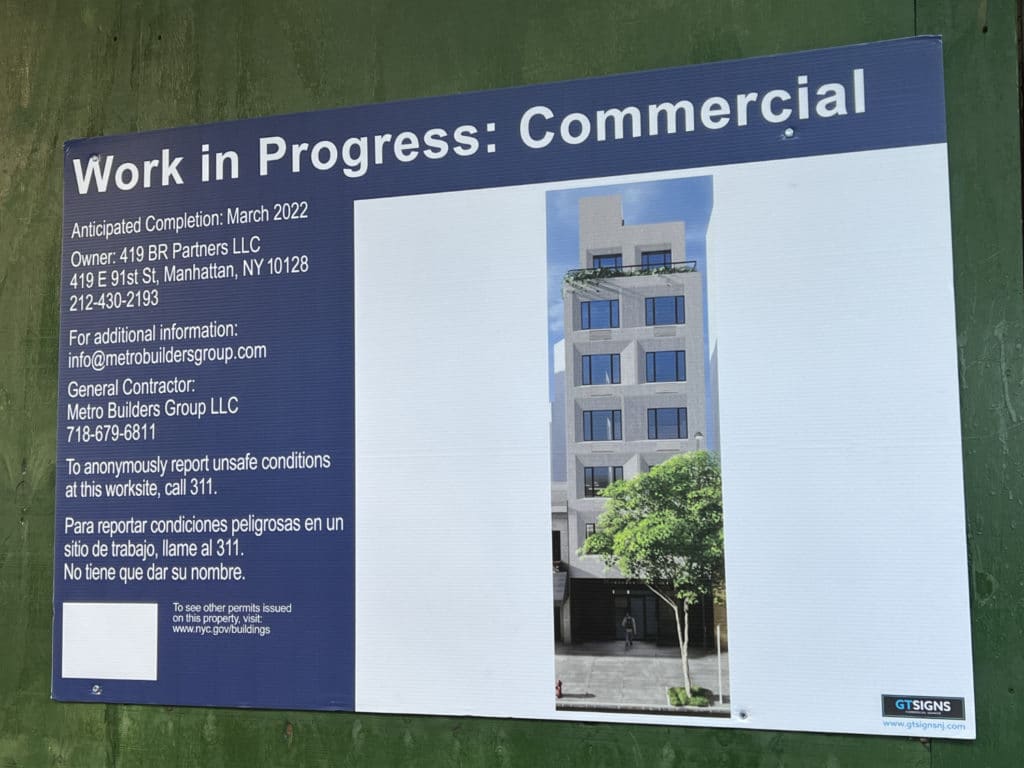 Sign depicts what new planned homeless shelter will look like/Upper East Site