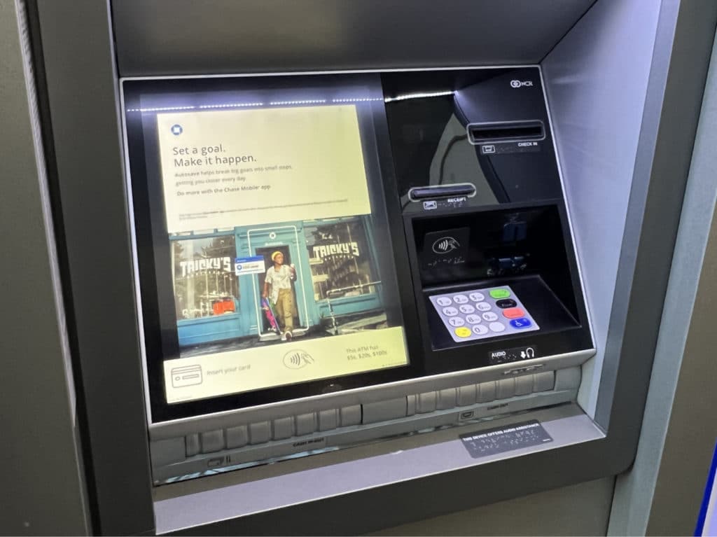 Chase ATM still in service after dispensing defaced cash/Upper East Site