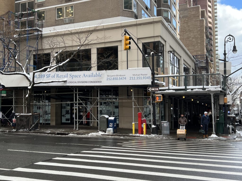 Lululemon moving into former Banana Republic space/Upper East Site