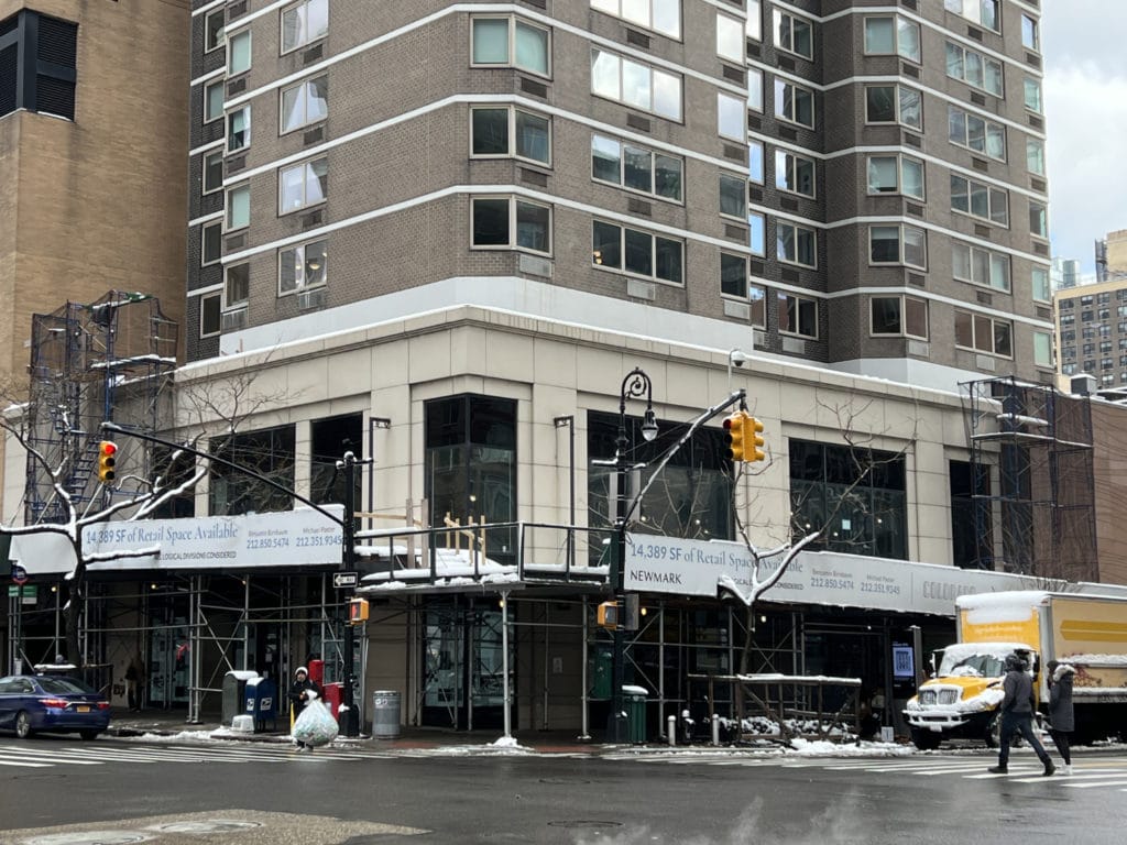 Lululemon moving into former Banana Republic space/Upper East Site