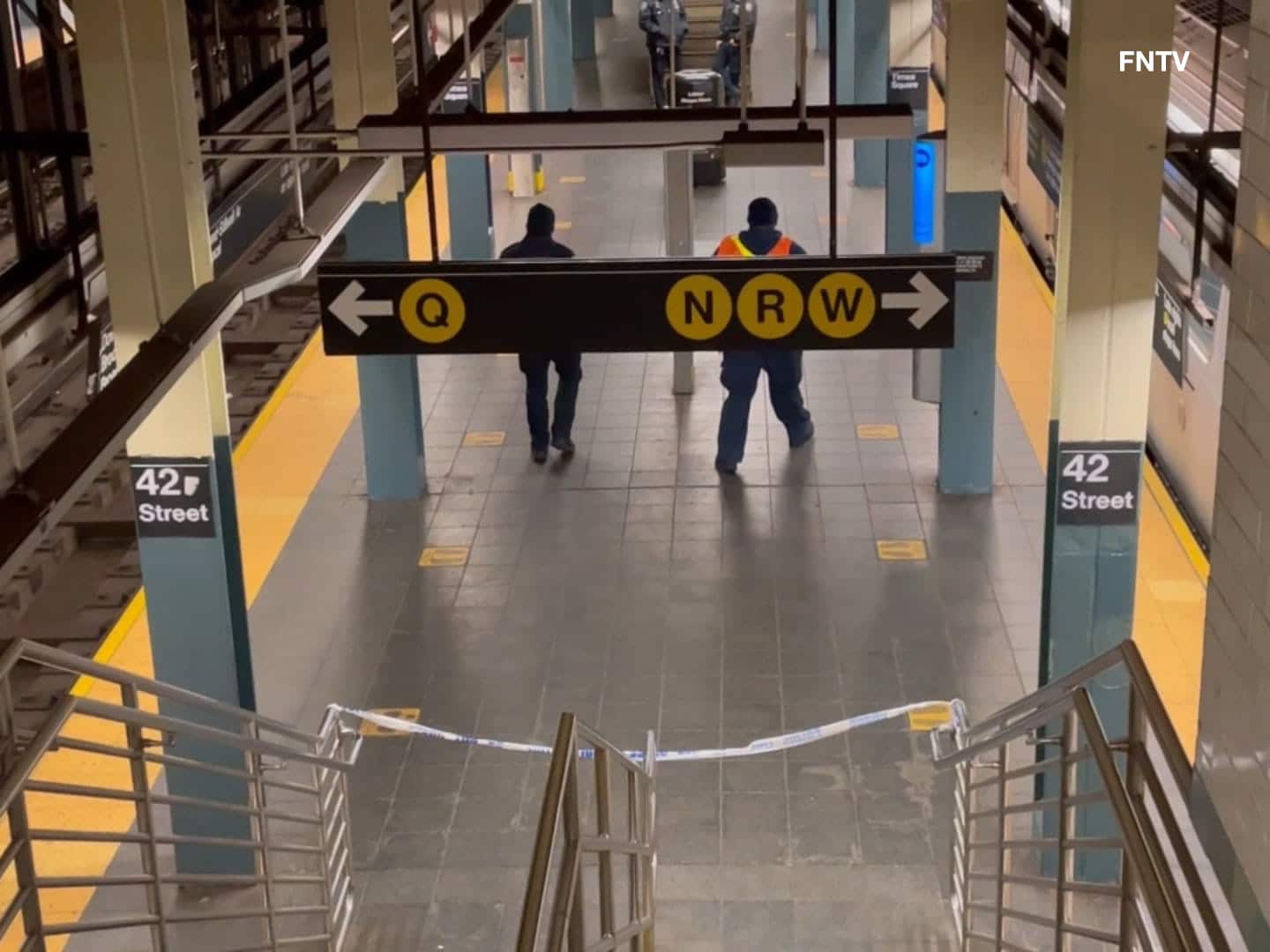 Woman shoved to her death while waiting for subway train in Times Square/FreedomNews.tv
