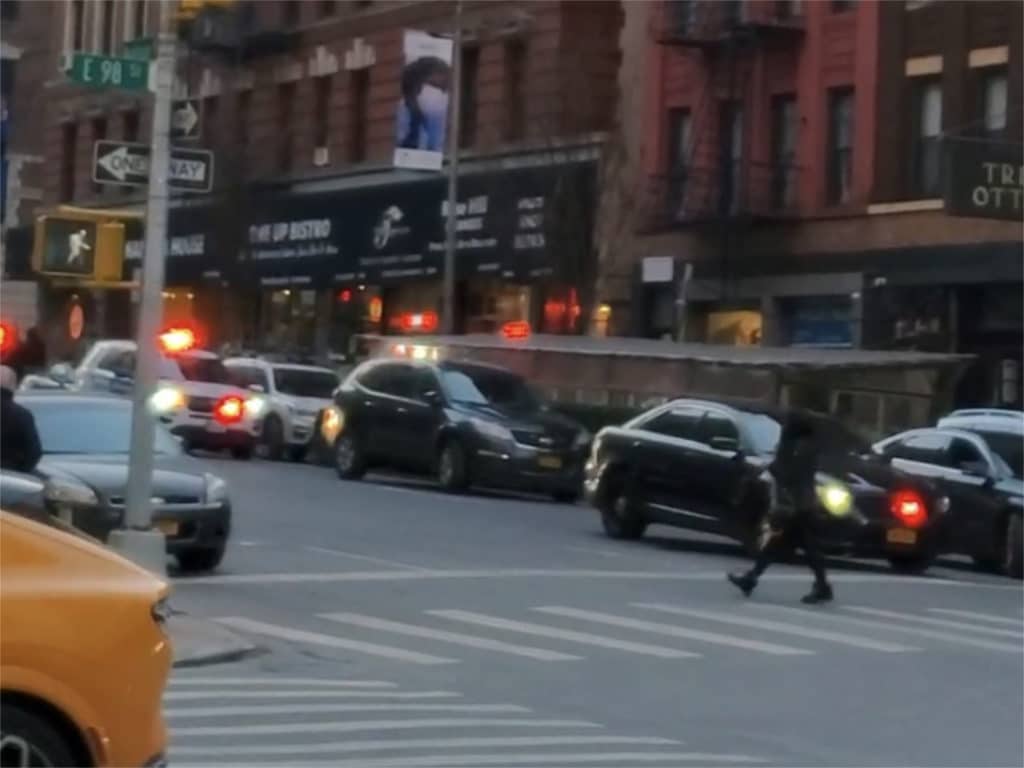 NYPD officer shoots at car during traffic stop outside Mount Sinai/Upper East Site