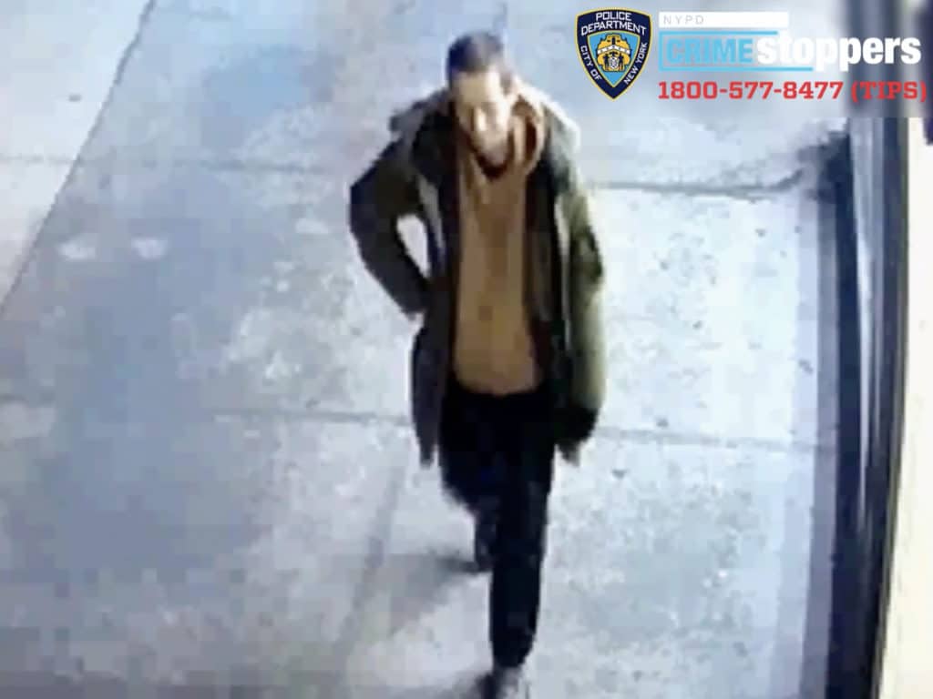 Suspect wanted for vandalizing cars with antisemitic graffiti on the Upper East Side/NYPD 