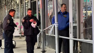 NYPD detectives investigate Upper East Side bank robbery/Upper East Site
