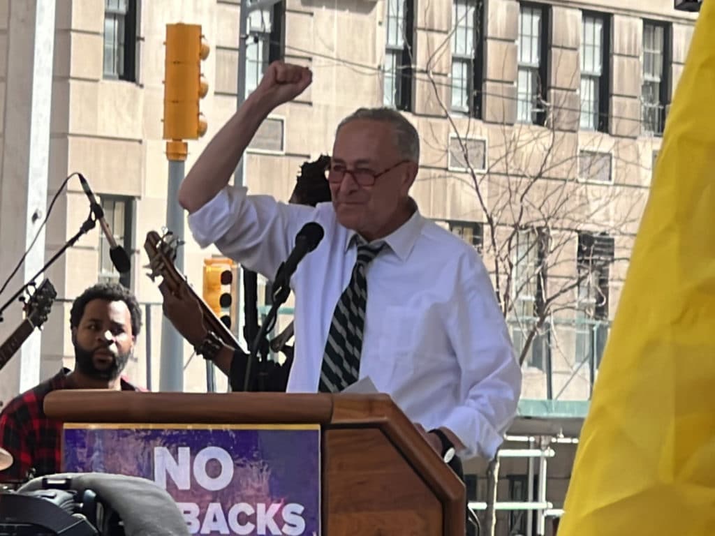 Senate Majority Leader Chuck Schumer spoke in support of the unions fight for a new contract/Upper East Site
