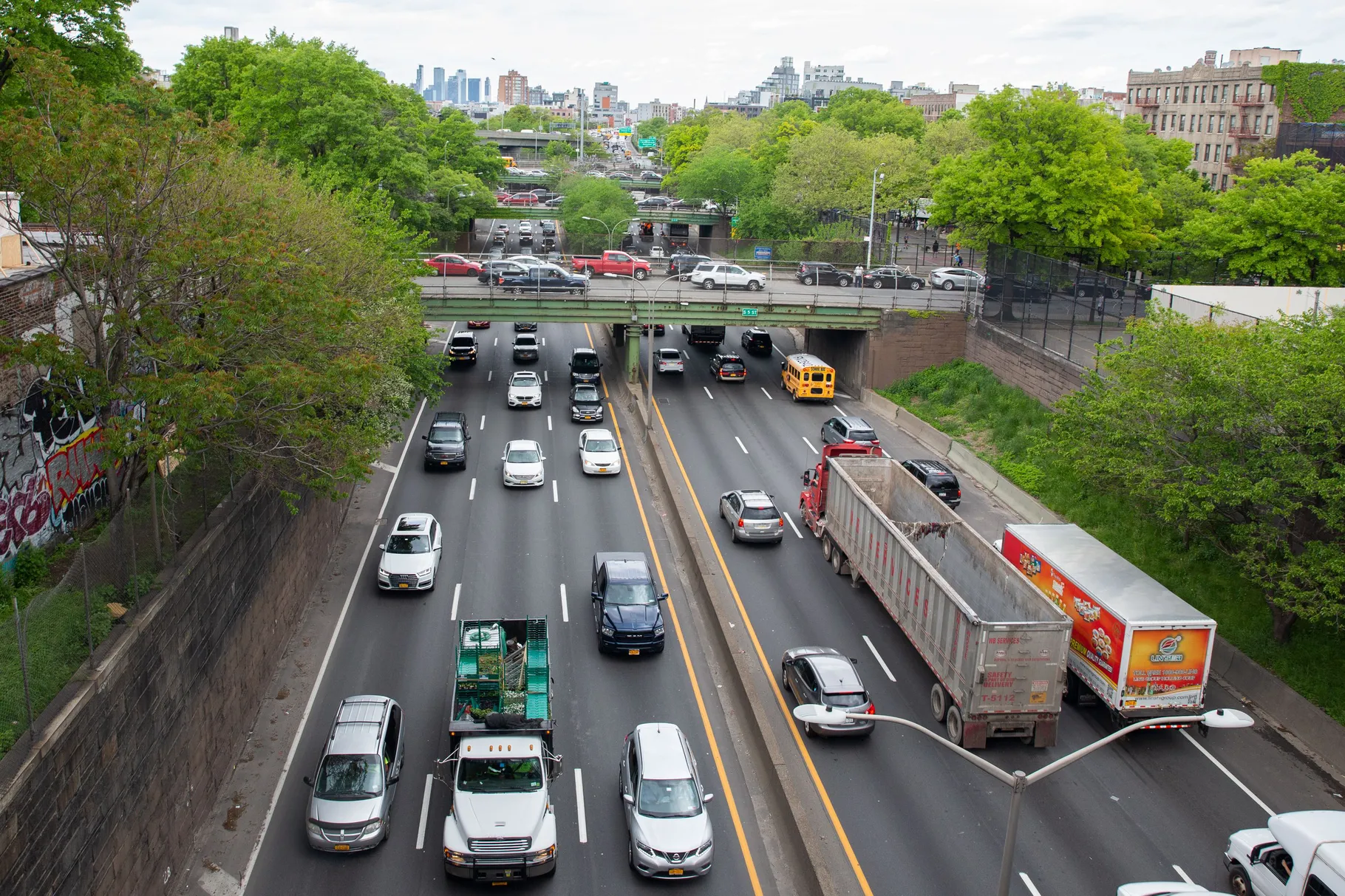 Vehicles pack the Brooklyn Queens Expressway in Williamsburg, May 15, 2019