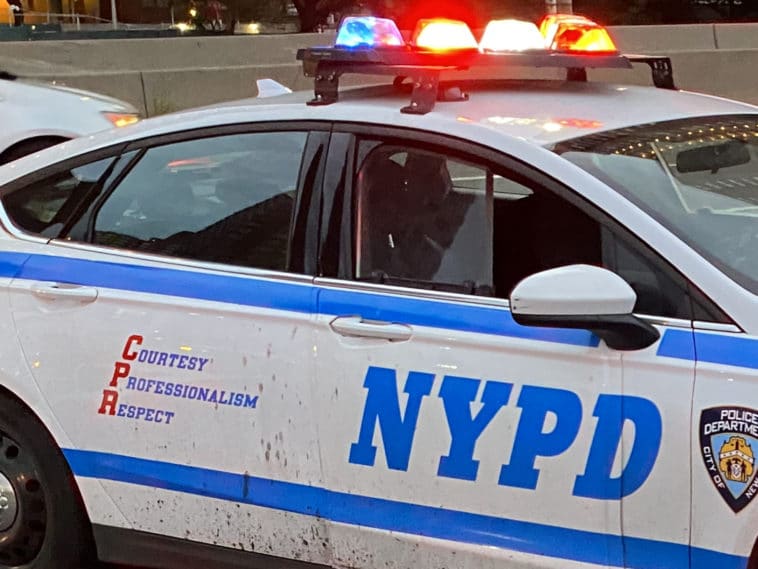 Driver carjacked at gunpoint early Sunday morning on the Upper East Side (file photo) | Upper East Site