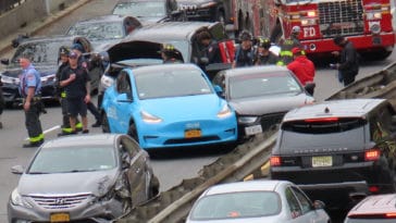 Audi with thirty speeding violations, Revel rideshare among four cars involved in FDR Drive crash/Upper East Site
