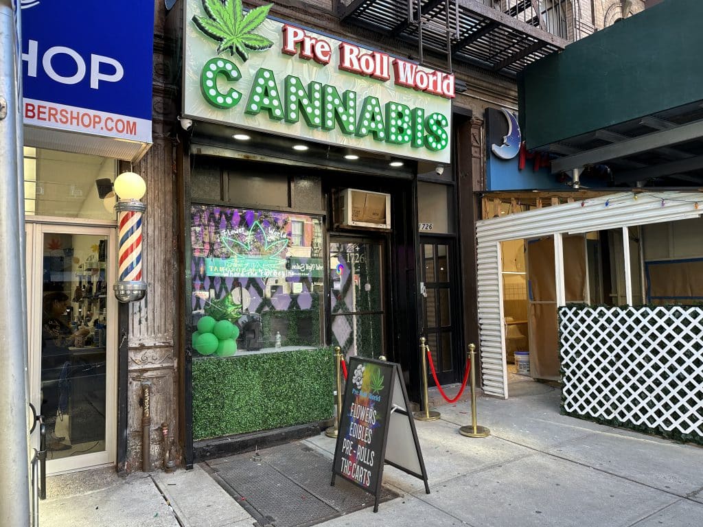 Pre-Roll World Cannabis is located at 1726 Second Avenue, between East 89th and 90th Streets | Upper East Site