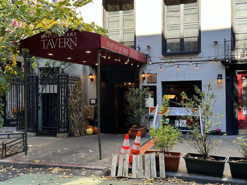 David Burke Tavern is located at 135 East 62nd Street