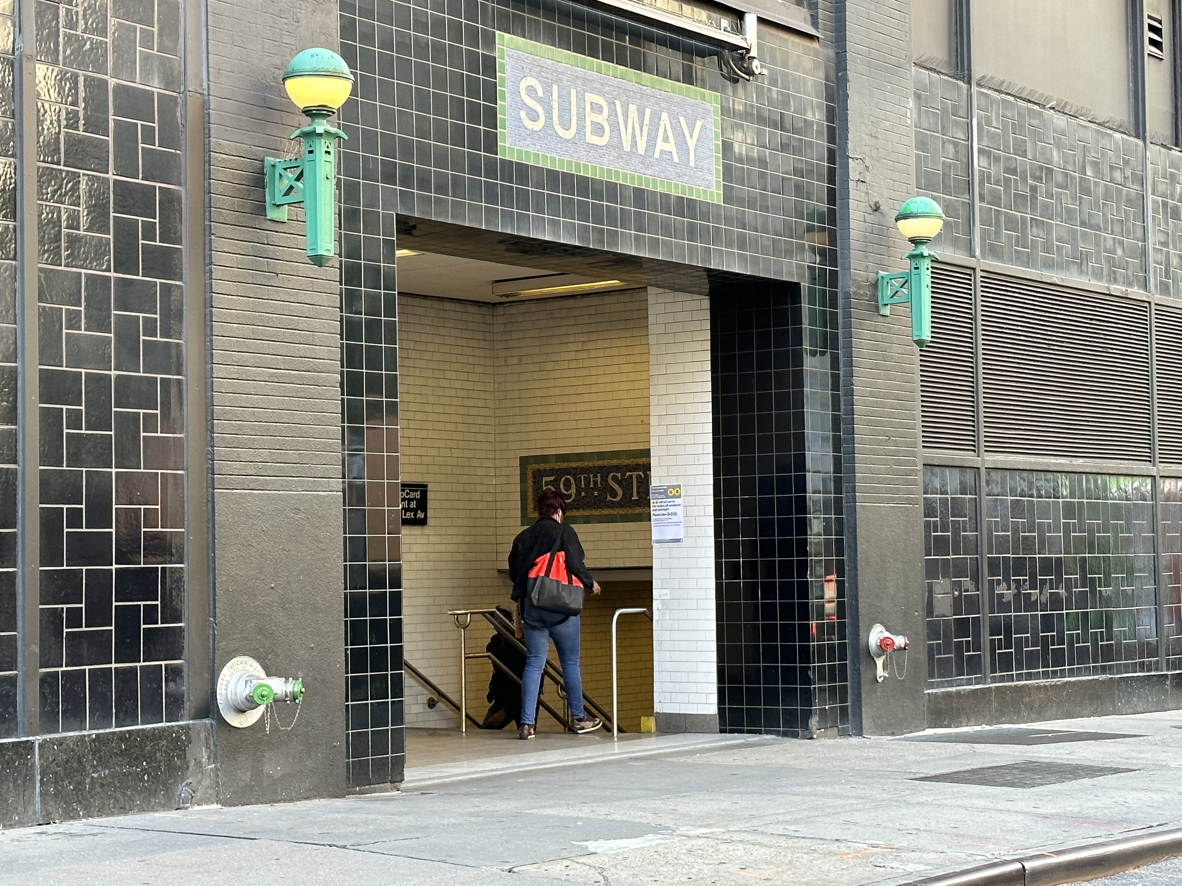 Crime in the 59th Street-Lexington Avenue subway station is up 50% this year | Upper East Site