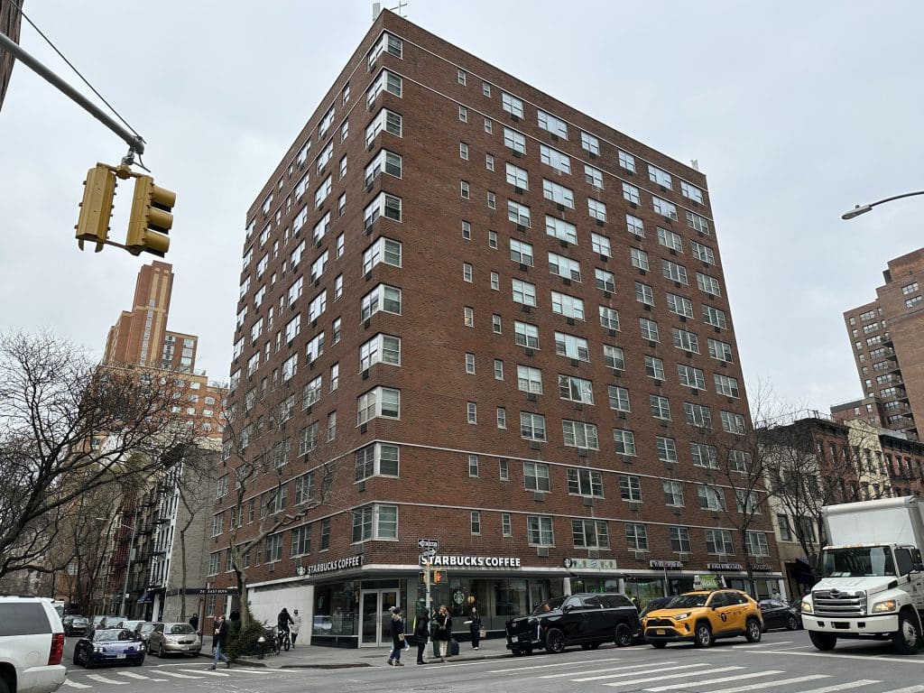 The luxury building at 245 East 80th Street has is 295 heat complaints | Upper East Site