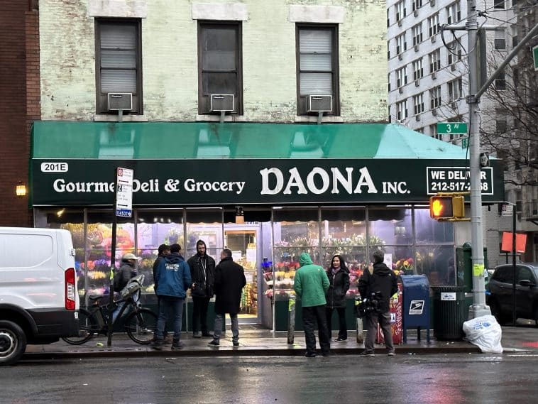 A 67-year-old clerk was shot and killed inside Daona deli on the Upper East Side | Upper East Site