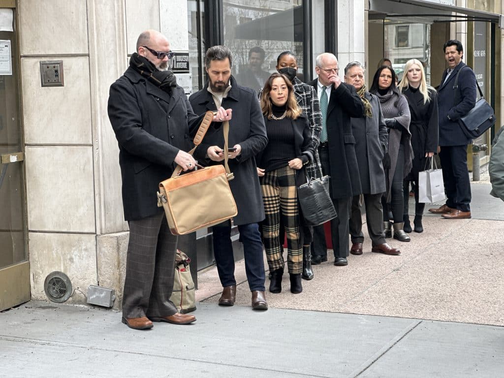 'And Just Like That' extras were dressed to look like Madison Avenue shoppers and pedestrians | Upper East Site
