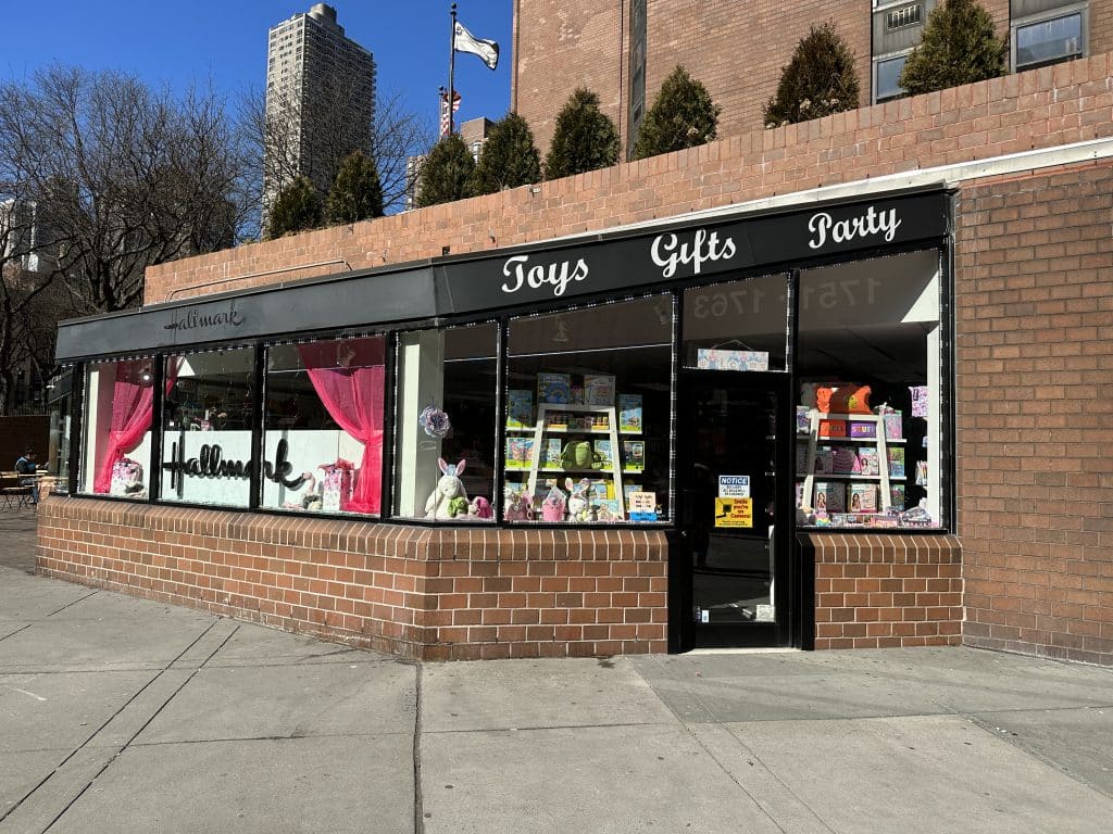 Lisa's on Second is located at 1751 Second Avenue, between East 91st and 92nd Streets | Upper East Site