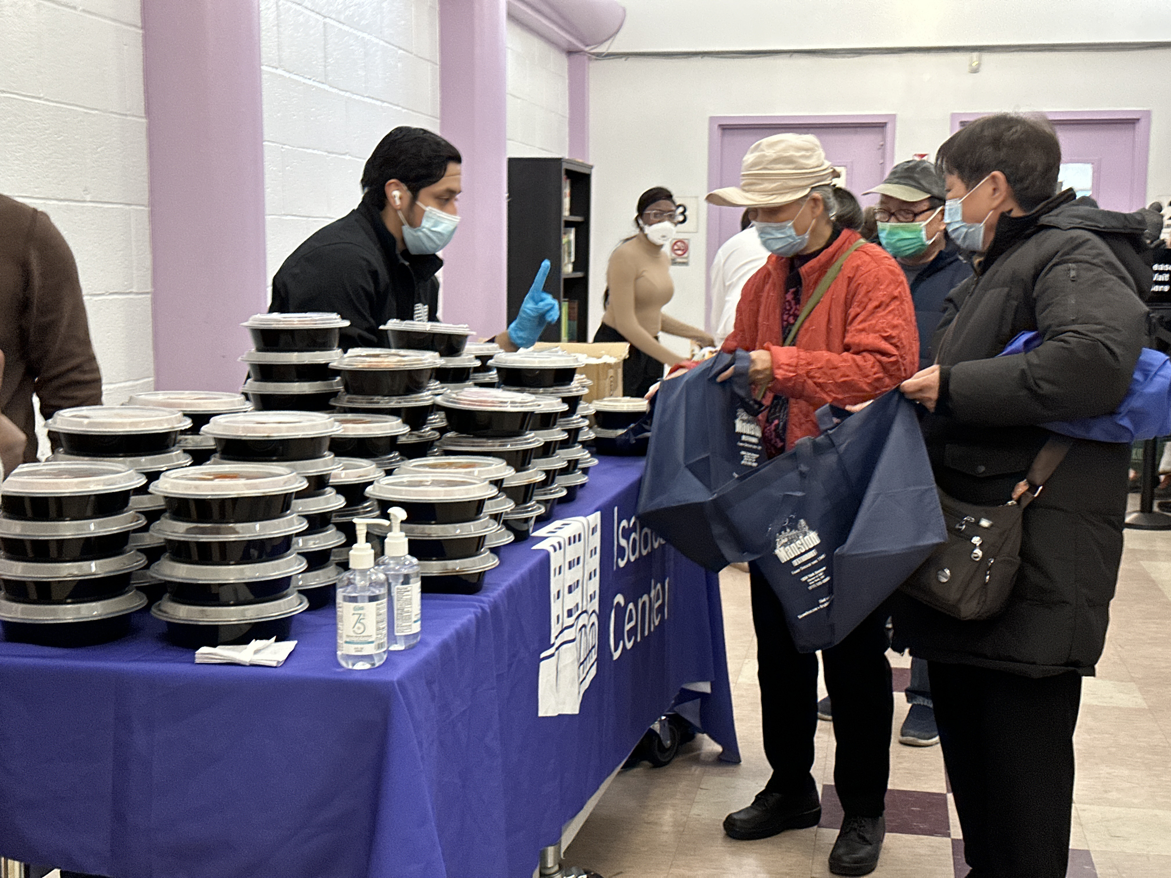 UES residents were told they could not take an extra meal to those who could not stay and wait | Upper East Site