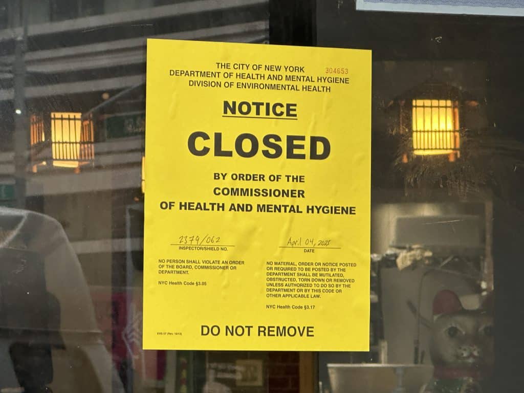 Sushi Para has repeatedly defied Health Department closure orders after failing a sanitary inspection last month | Upper East Site