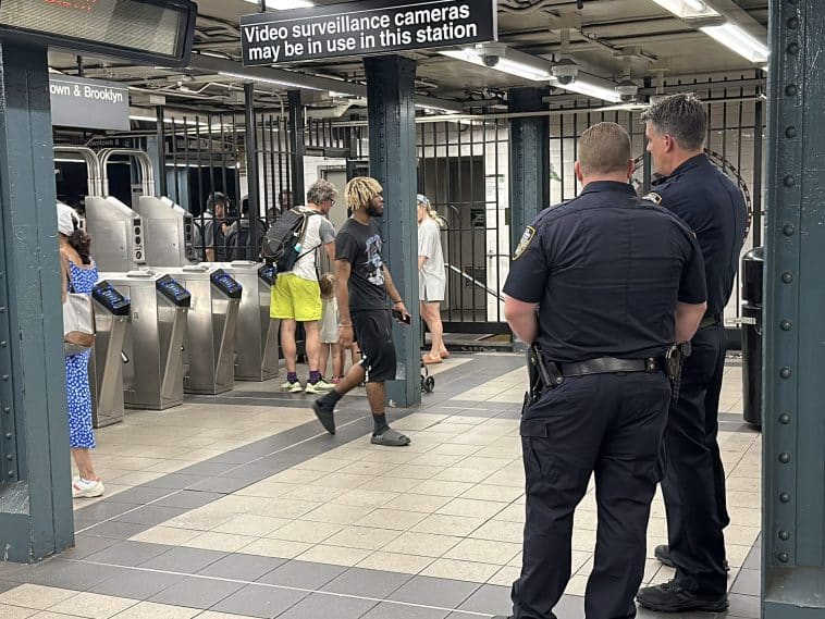 Additional NYPD officers are now patrolling a troubled Upper East Side subway station that has been the scene of violence (file) | Upper East Site